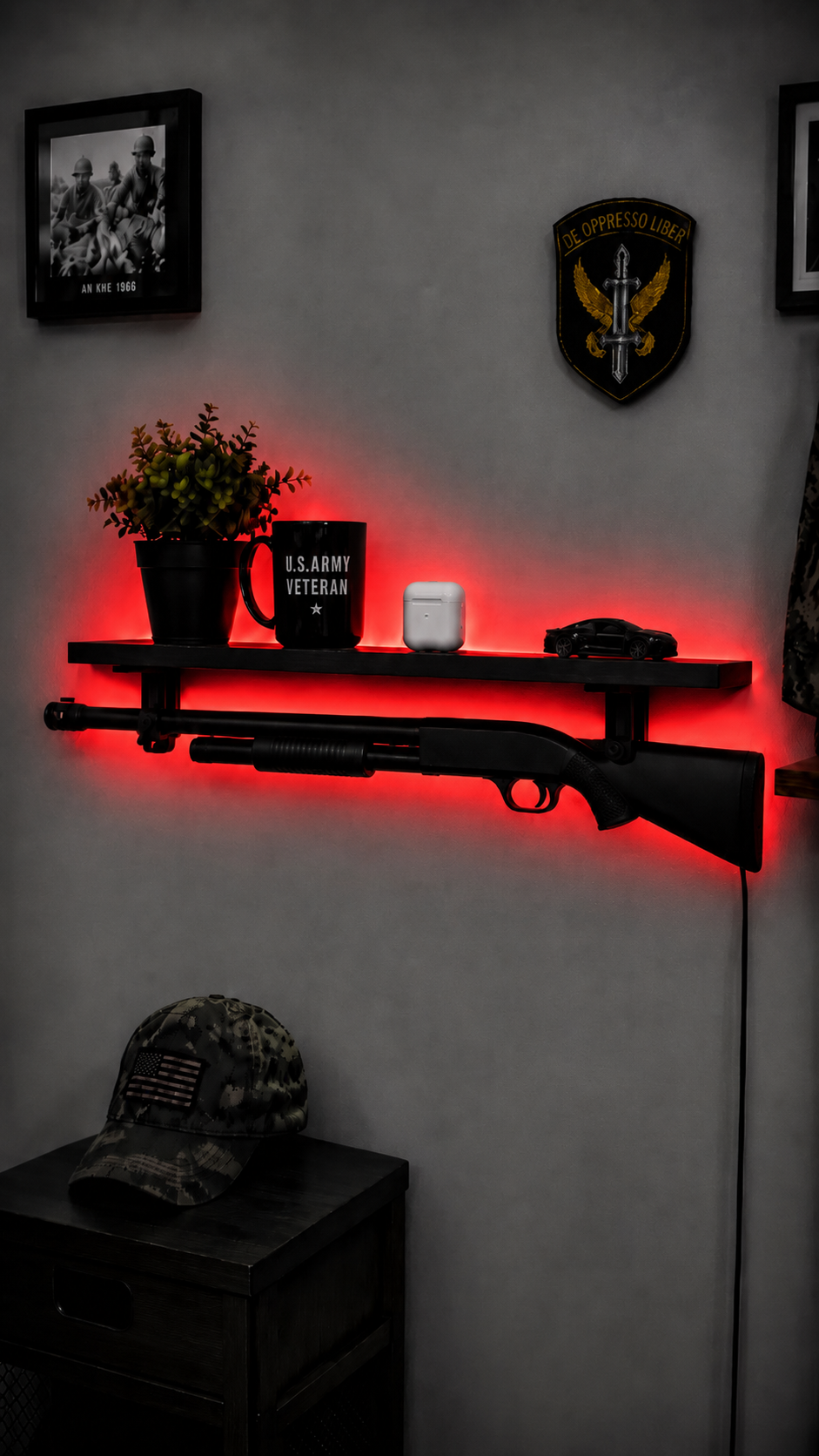 Shotgun Gun Shelf - red LED
